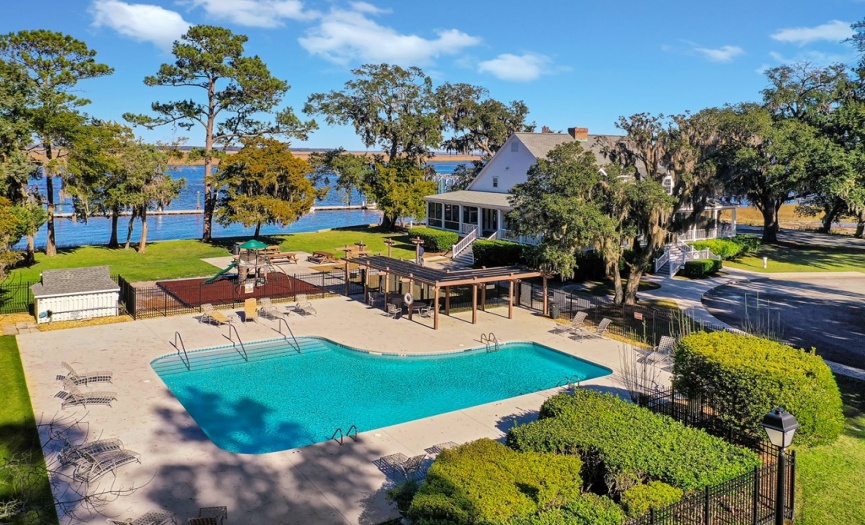 Pool, playground and clubhouse