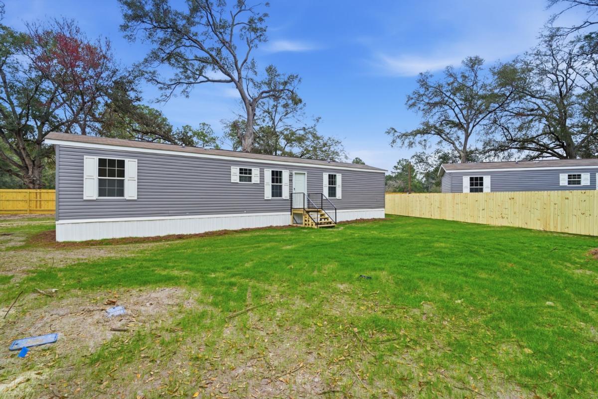93 Thrasher LN E Jesup GA 31545 image 3