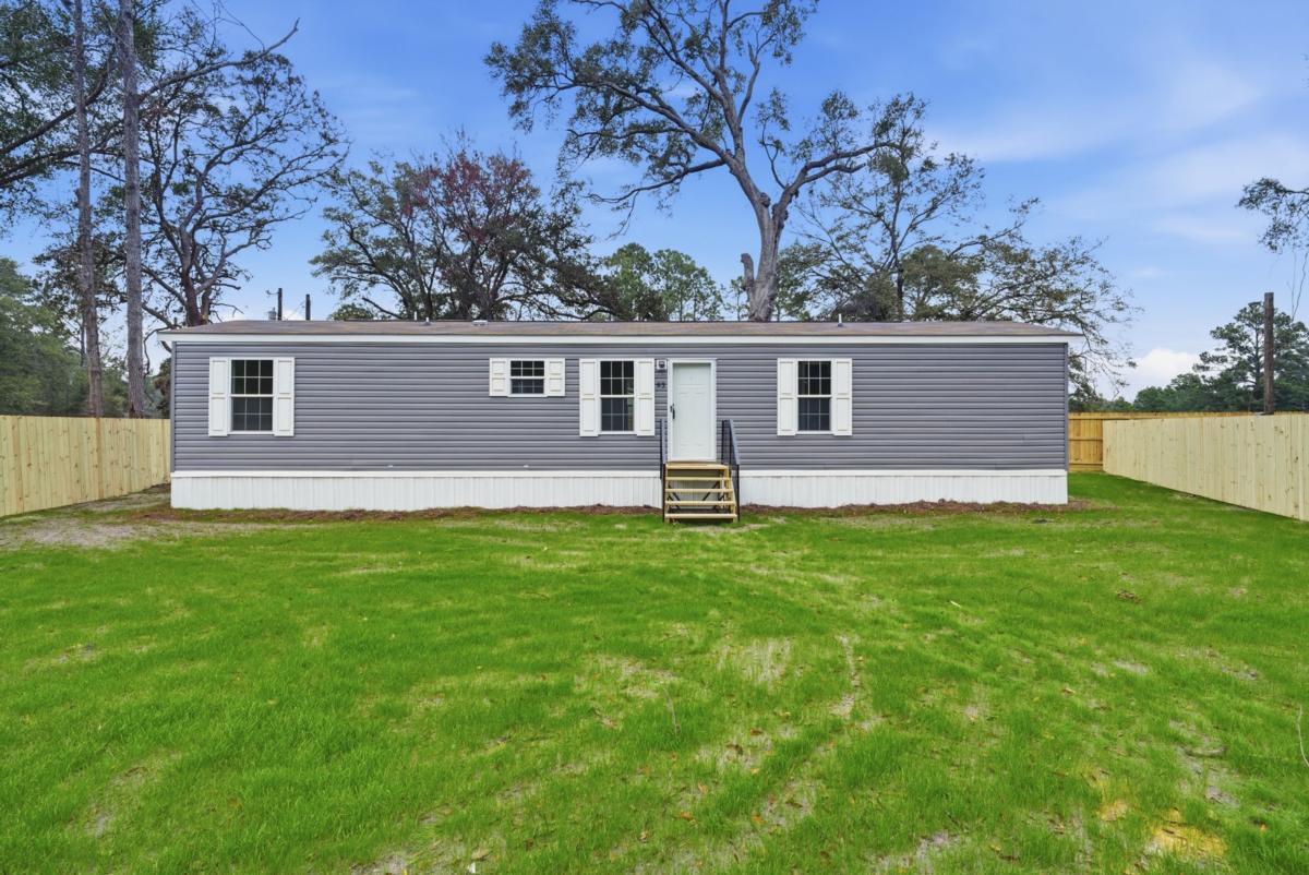 93 Thrasher LN E Jesup GA 31545 image 2