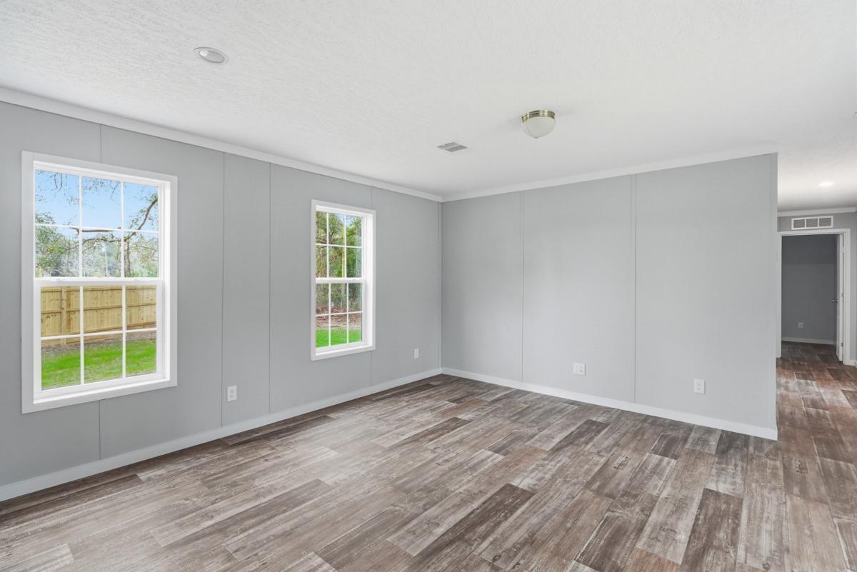 94 Thrasher LN E Jesup GA 31545 image 4