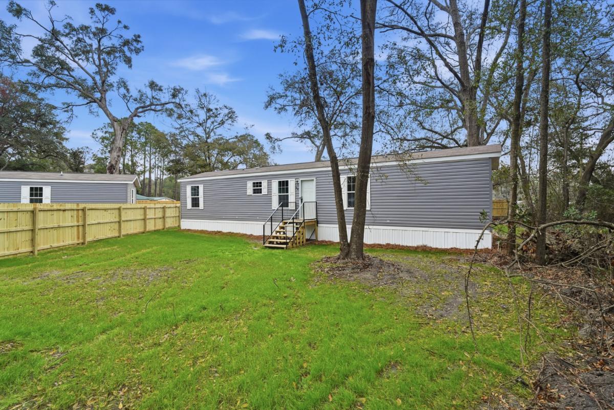 94 Thrasher LN E Jesup GA 31545 image 2