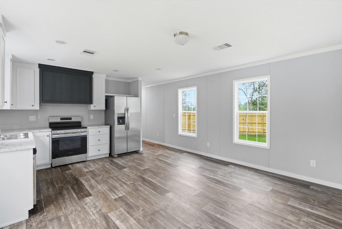 94 Thrasher LN E Jesup GA 31545 image 5