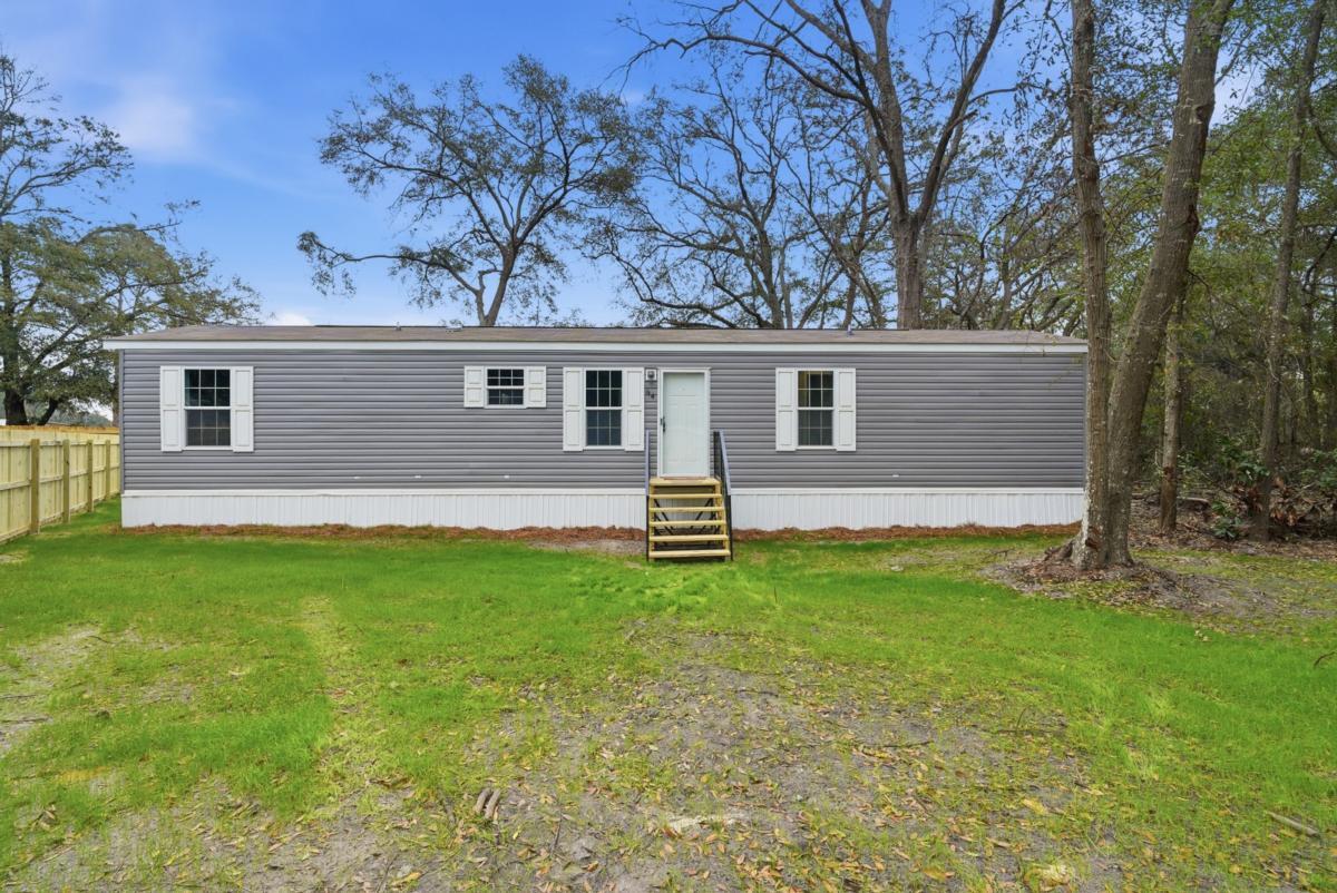 94 Thrasher LN E Jesup GA 31545 image 1