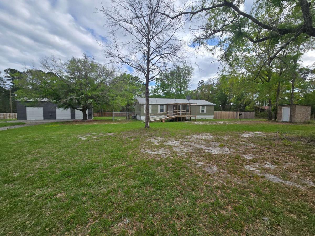 688 Linden Bluff DR Jesup GA 31545 image 1