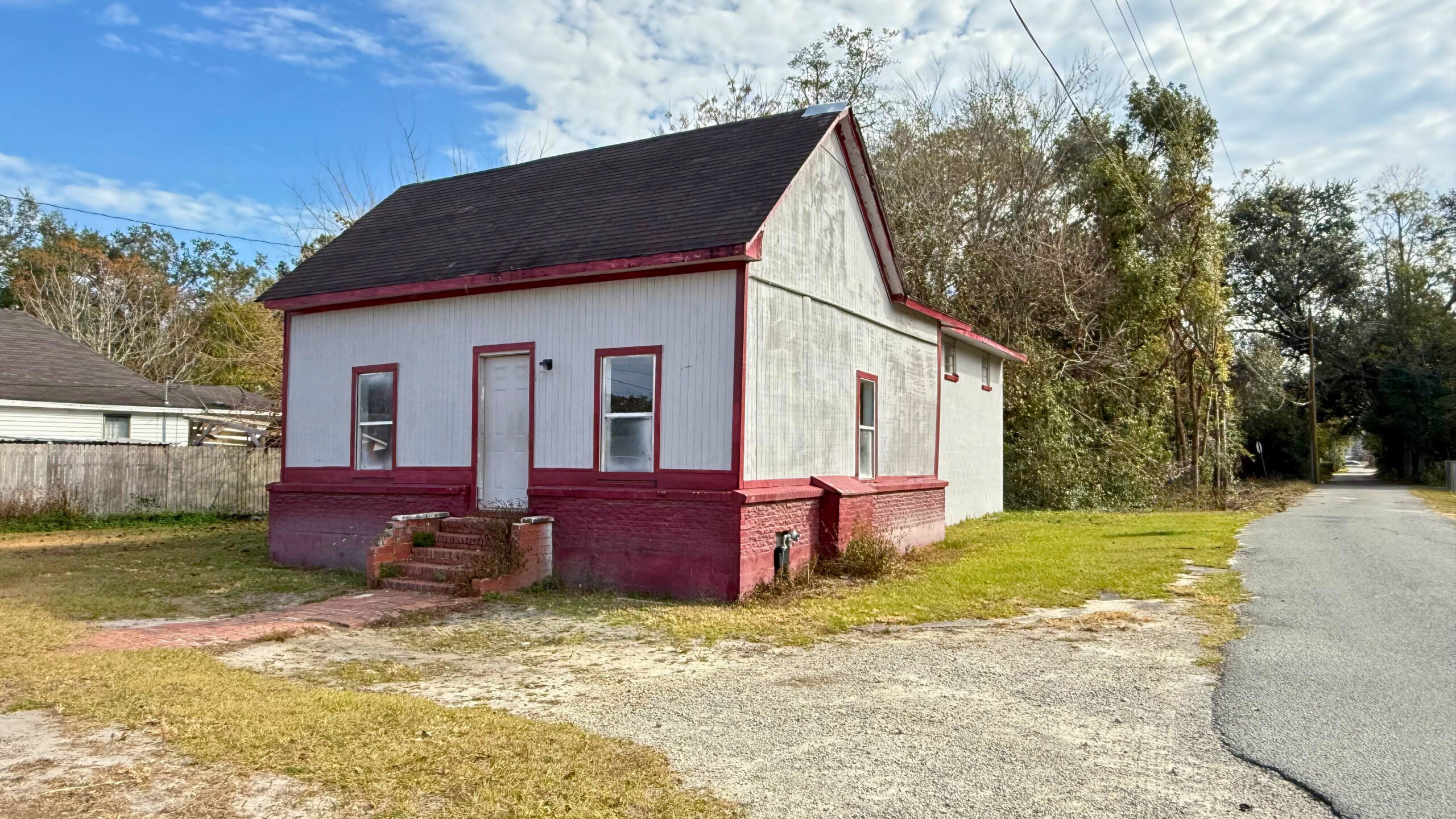 356 N Fourth ST Jesup GA 31545 image 2
