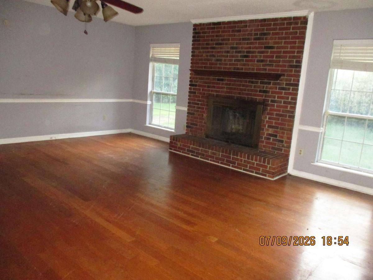 2500 Pin Oak ST Jesup GA 31546 image 3