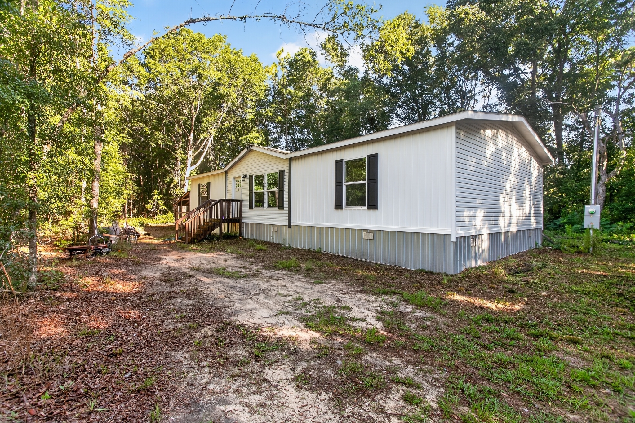 219 Compass RD Jesup GA 31545 image 2