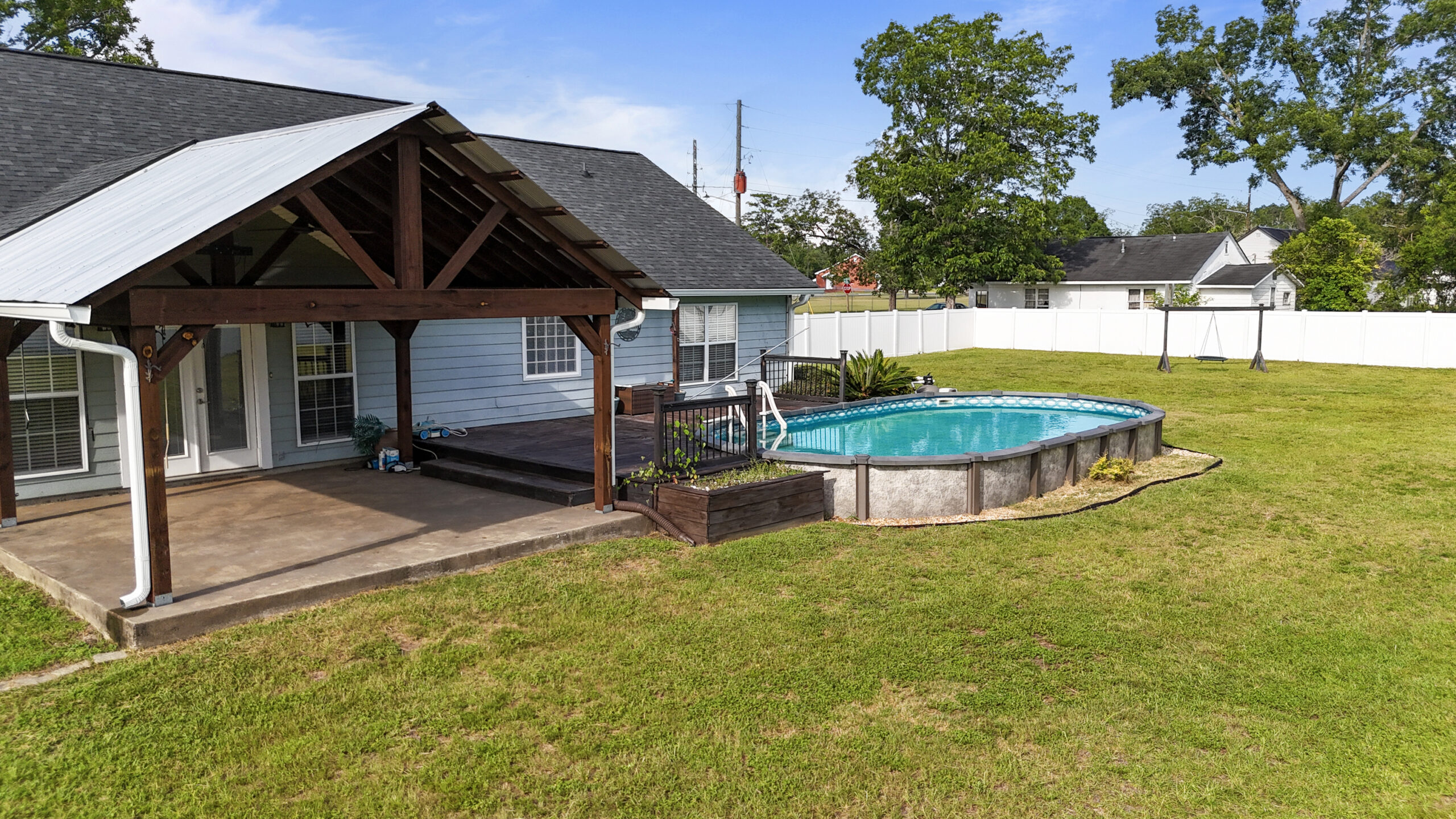 415 Walter ST Odum GA 31555 image 4