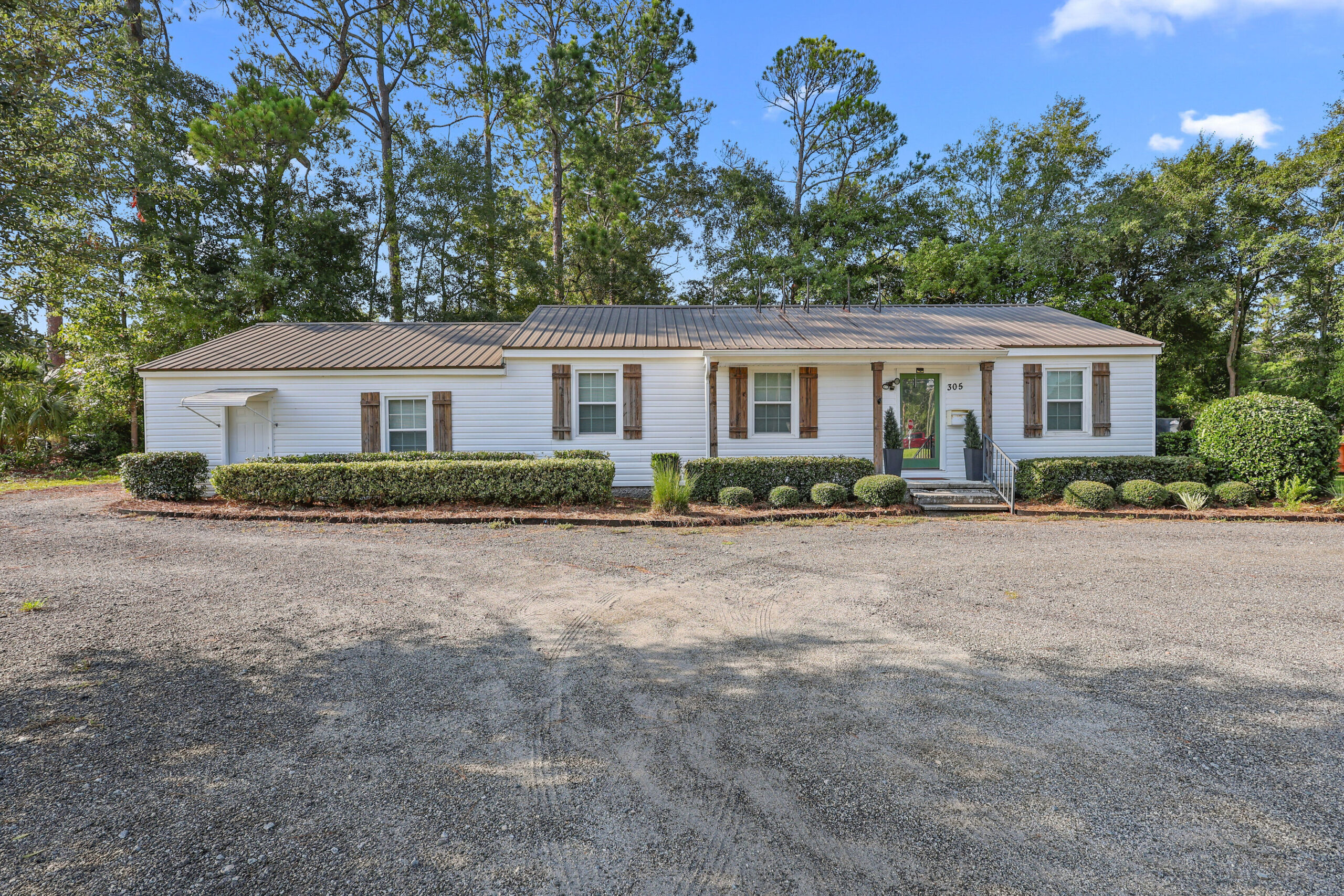 305 Ty Ty ST Jesup GA 31545 image 1