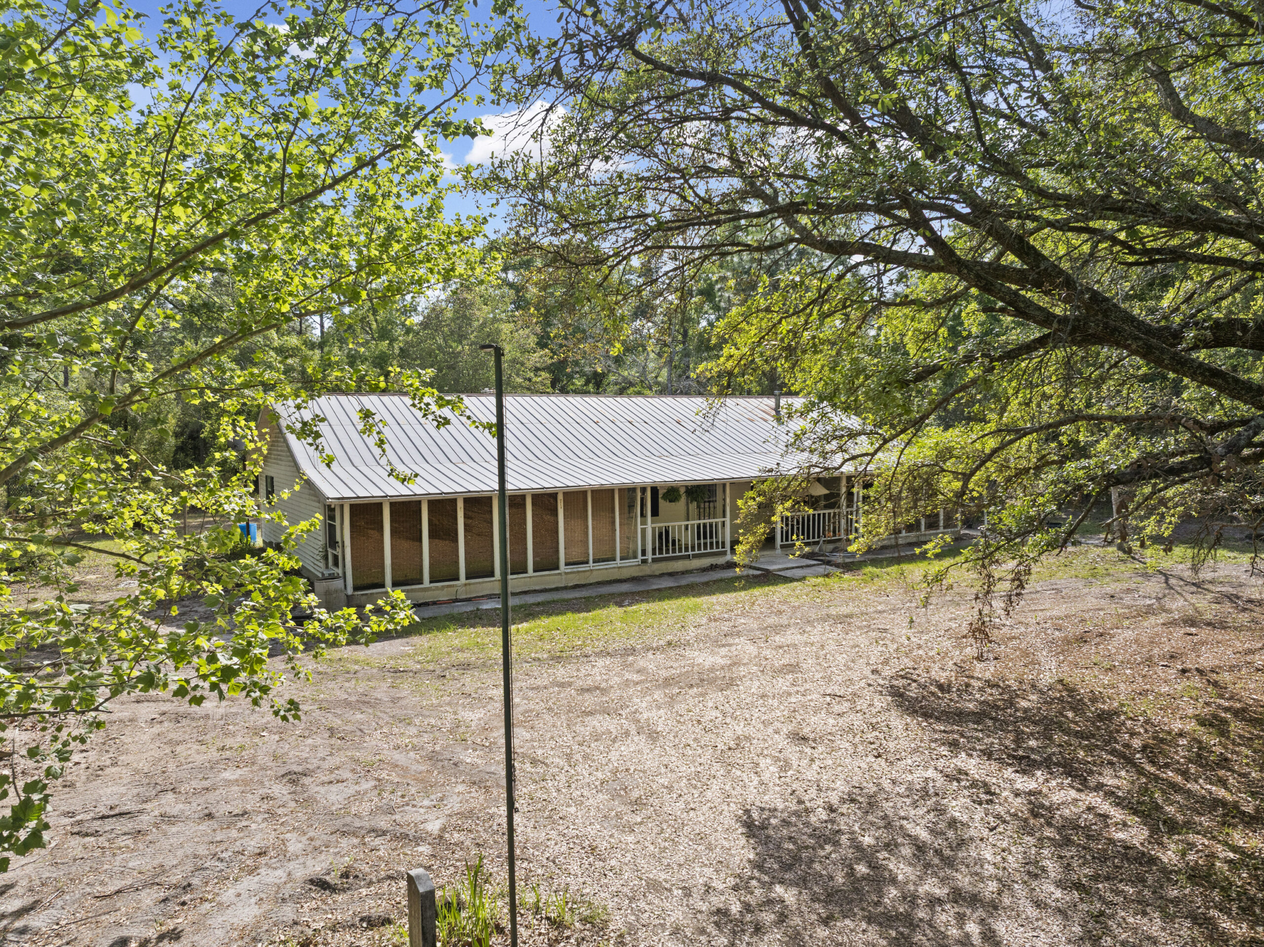 1234 Bennett RD Screven GA 31560 image 2